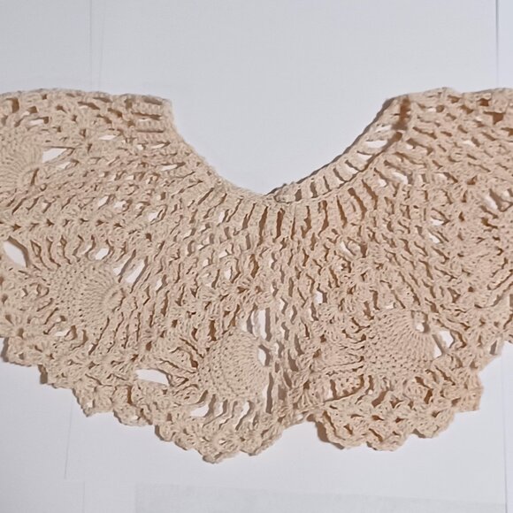 Boho Ecru Crochet Collar - Picture 2 of 3